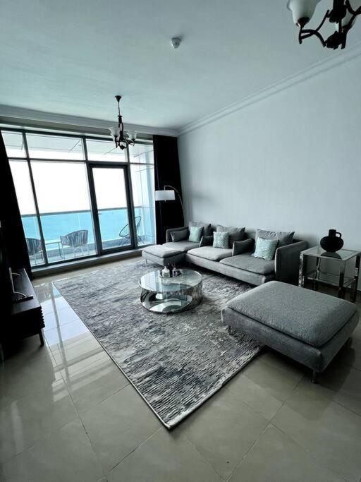 Luxury Full Sea View Flat Apartment Ajman Exterior photo